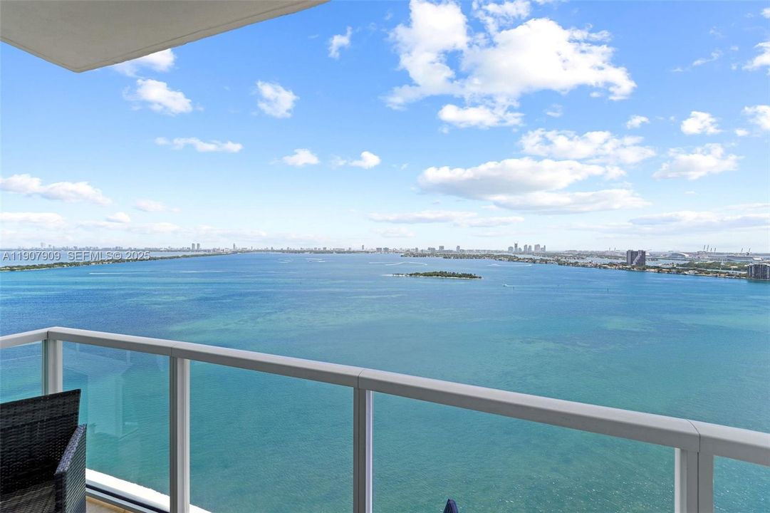 合同活跃: $6,350 (2 贝兹, 2 浴室, 1770 平方英尺)