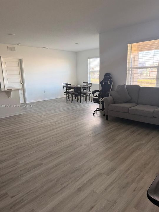 For Rent: $2,100 (3 beds, 2 baths, 0 Square Feet)