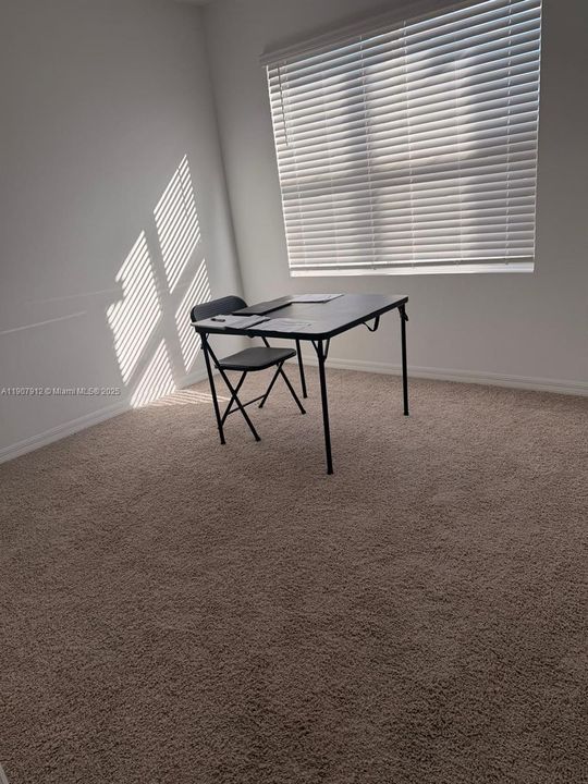 For Rent: $2,100 (3 beds, 2 baths, 0 Square Feet)