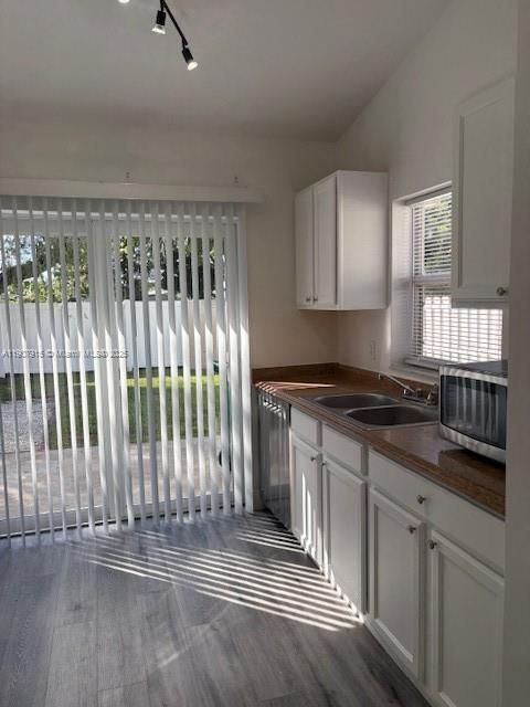 Недавно арендовано: $2,750 (2 спален, 2 ванн, 1197 Квадратных фут)