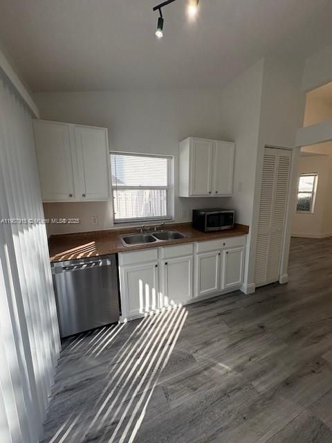 Недавно арендовано: $2,750 (2 спален, 2 ванн, 1197 Квадратных фут)