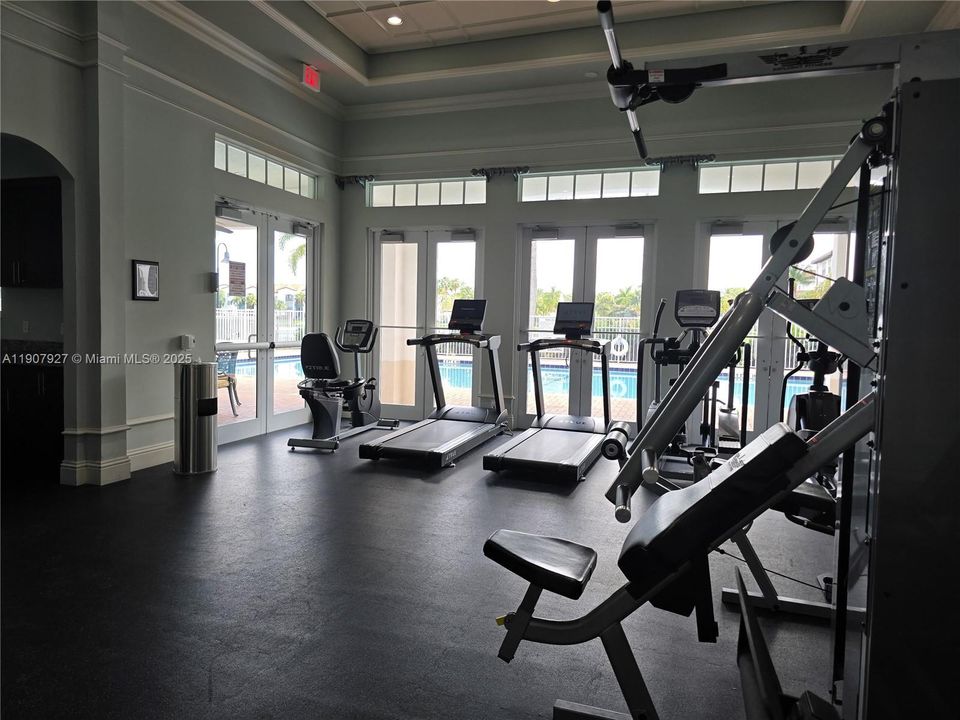 For Sale: $559,000 (3 beds, 3 baths, 1760 Square Feet)