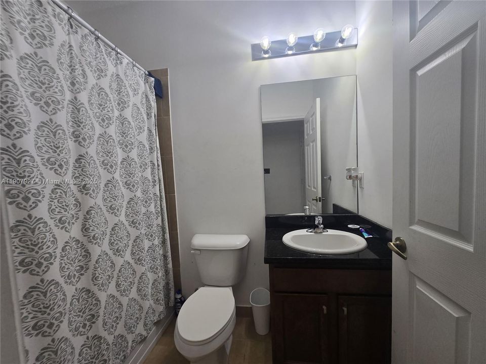 For Sale: $559,000 (3 beds, 3 baths, 1760 Square Feet)