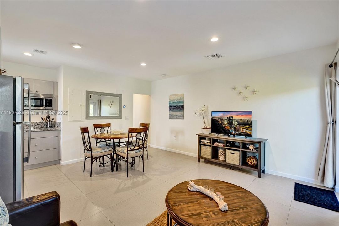 На продажу: $1,900,000 (0 спален, 0 ванн, 1700 Квадратных фут)