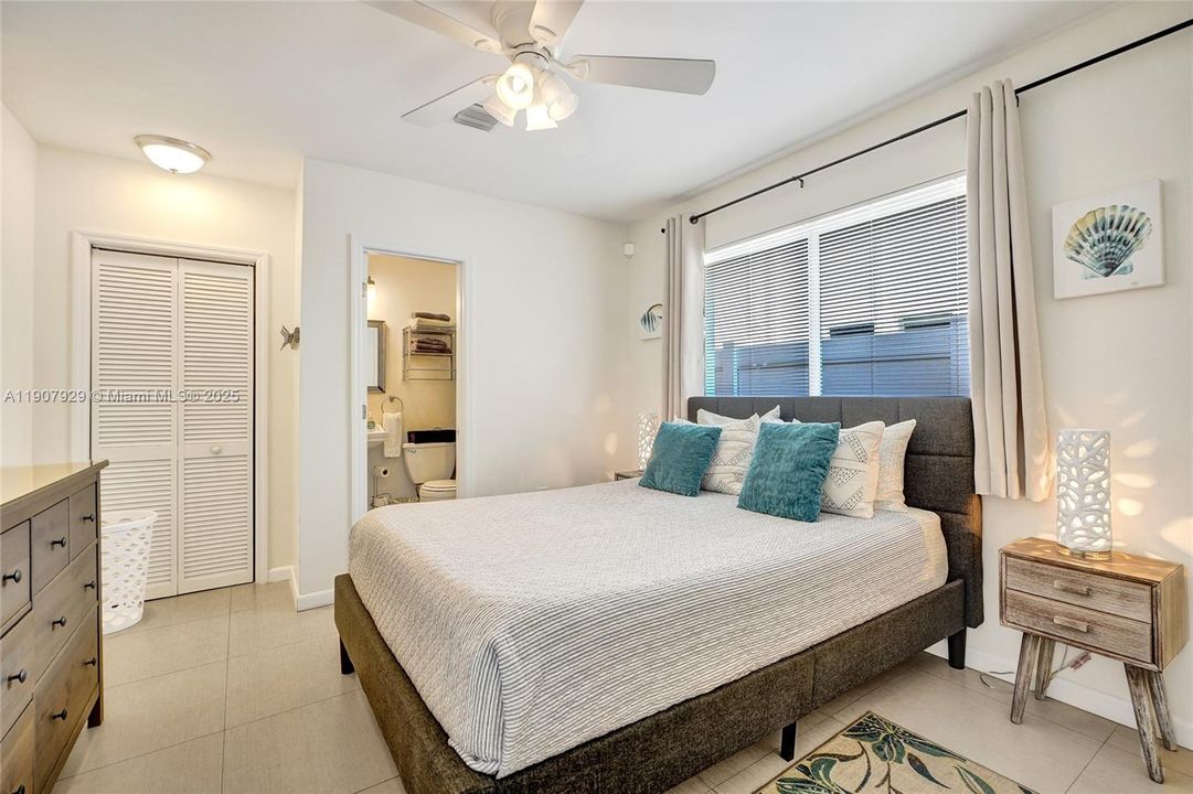 На продажу: $1,900,000 (0 спален, 0 ванн, 1700 Квадратных фут)