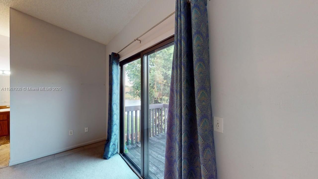 待售: $435,000 (2 贝兹, 2 浴室, 1336 平方英尺)