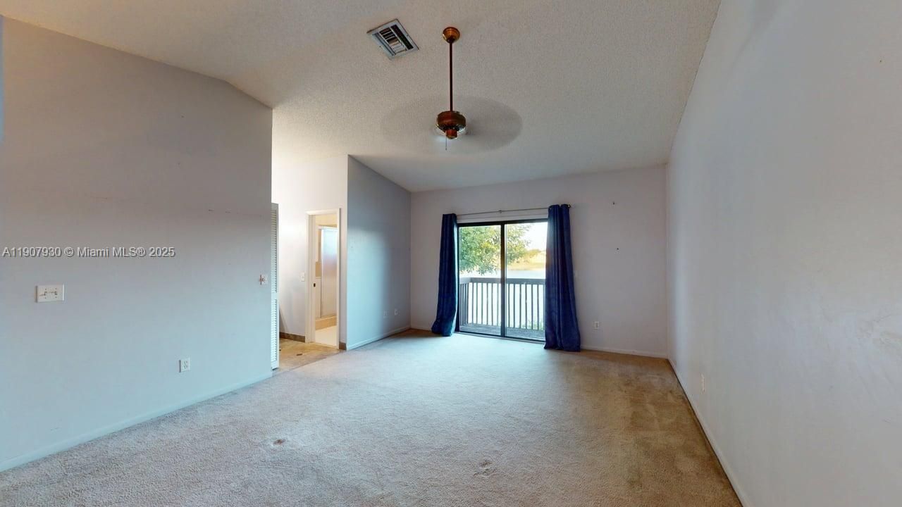 待售: $435,000 (2 贝兹, 2 浴室, 1336 平方英尺)