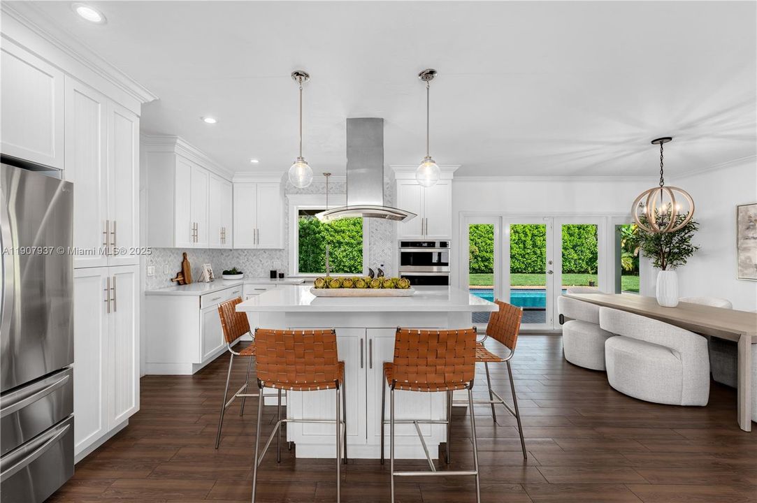 En Venta: $1,250,000 (4 camas, 3 baños, 2132 Pies cuadrados)