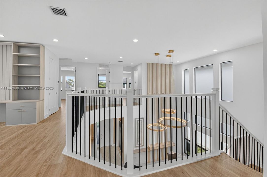 For Rent: $18,000 (5 beds, 7 baths, 4605 Square Feet)