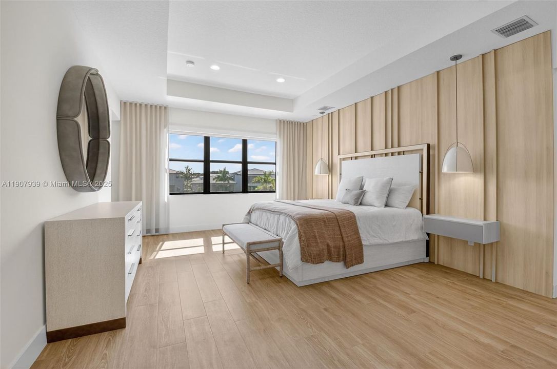 For Rent: $18,000 (5 beds, 7 baths, 4605 Square Feet)