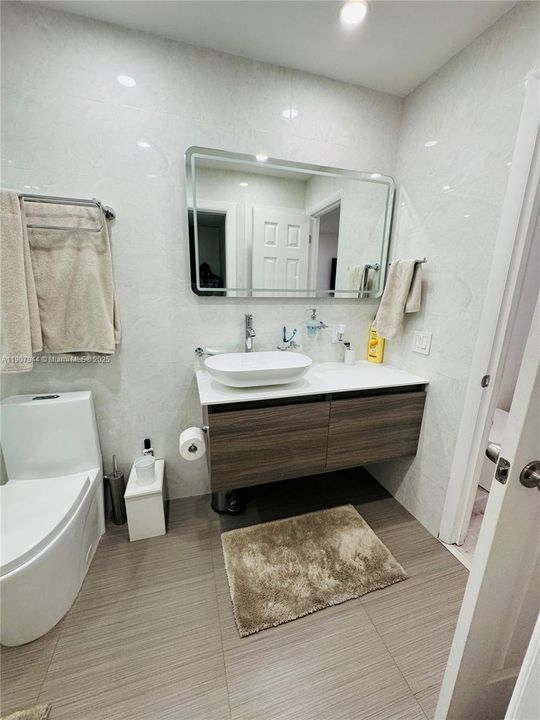 出租: $2,800 (3 贝兹, 2 浴室, 1278 平方英尺)