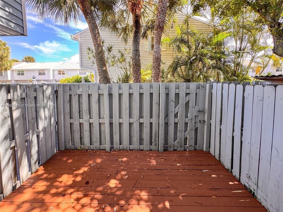 En Venta: $427,000 (2 camas, 1 baños, 0 Pies cuadrados)