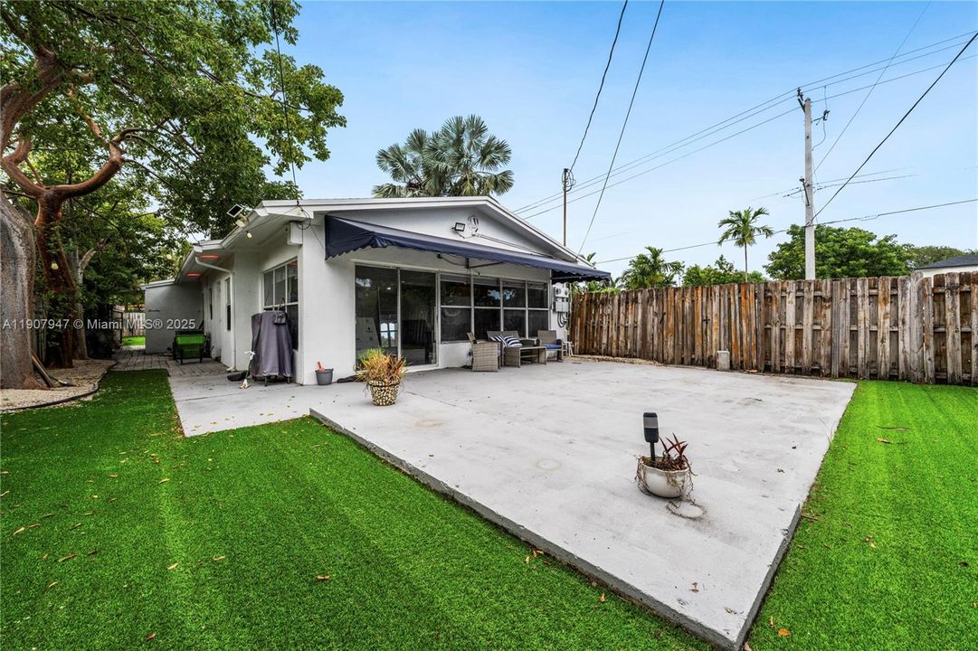 待售: $999,000 (0 贝兹, 0 浴室, 1938 平方英尺)