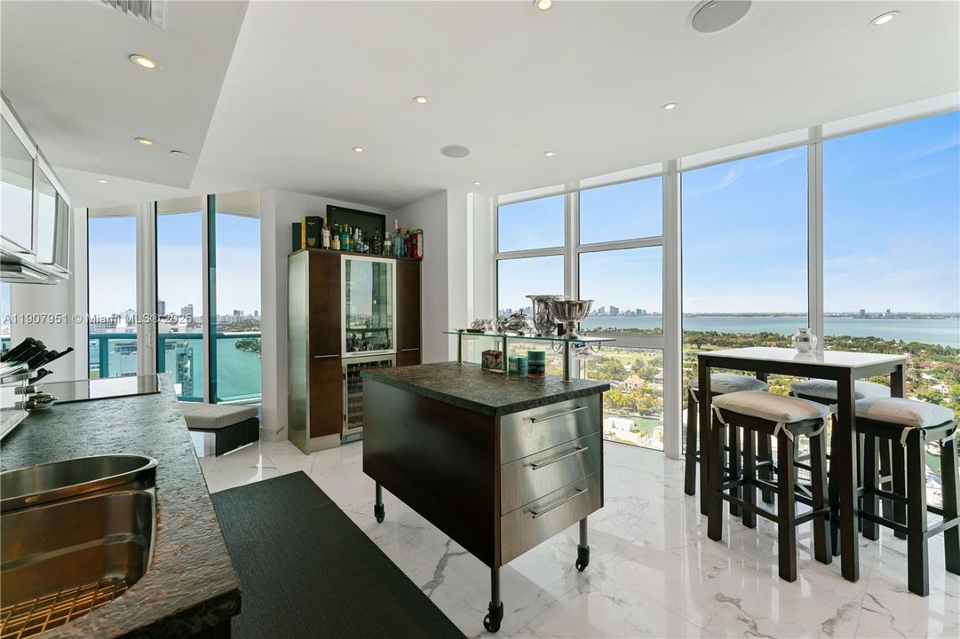 For Sale: $4,300,000 (3 beds, 3 baths, 2600 Square Feet)