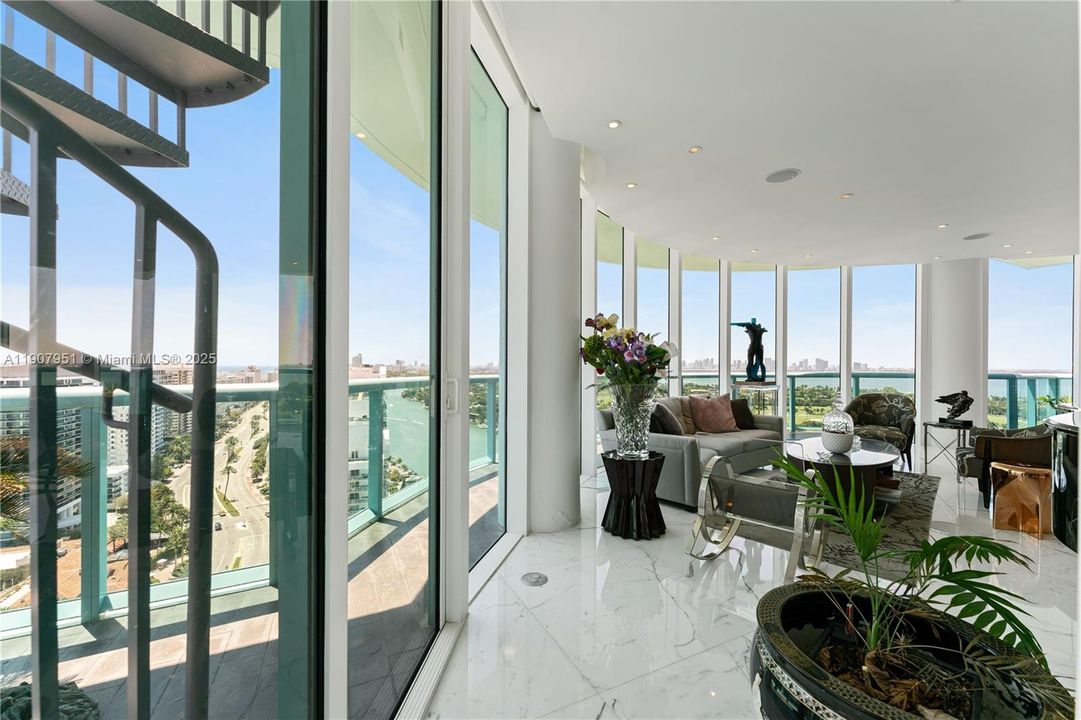 For Sale: $4,300,000 (3 beds, 3 baths, 2600 Square Feet)