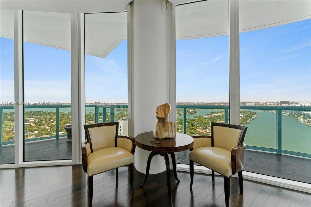 For Sale: $4,300,000 (3 beds, 3 baths, 2600 Square Feet)