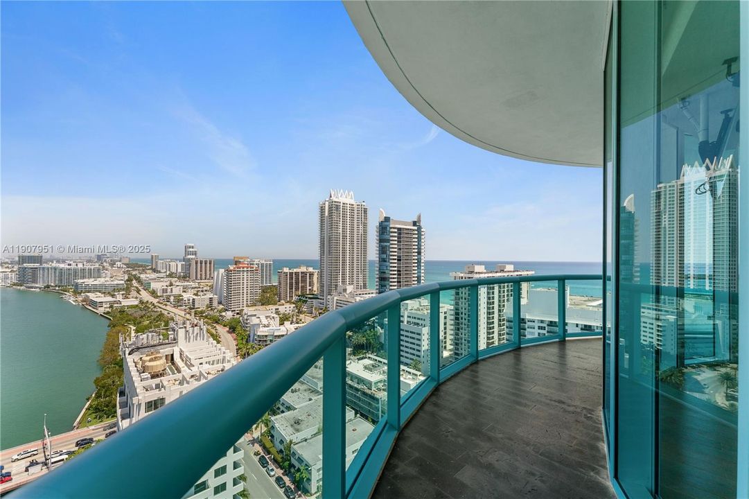 For Sale: $4,300,000 (3 beds, 3 baths, 2600 Square Feet)