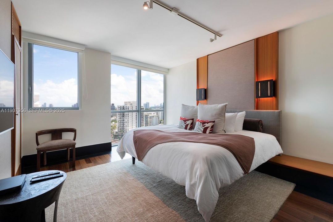 For Rent: $27,000 (2 beds, 2 baths, 1162 Square Feet)