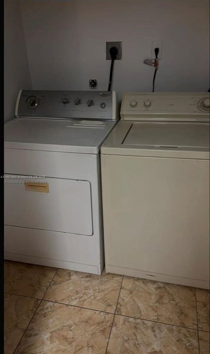 En Venta: $190,000 (2 camas, 2 baños, 1070 Pies cuadrados)