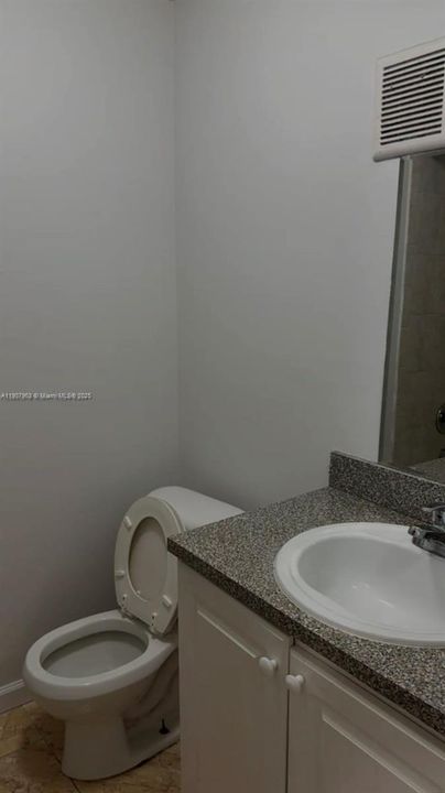 En Venta: $190,000 (2 camas, 2 baños, 1070 Pies cuadrados)