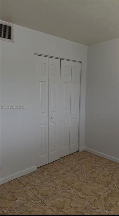 En Venta: $190,000 (2 camas, 2 baños, 1070 Pies cuadrados)