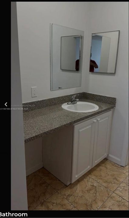 En Venta: $190,000 (2 camas, 2 baños, 1070 Pies cuadrados)