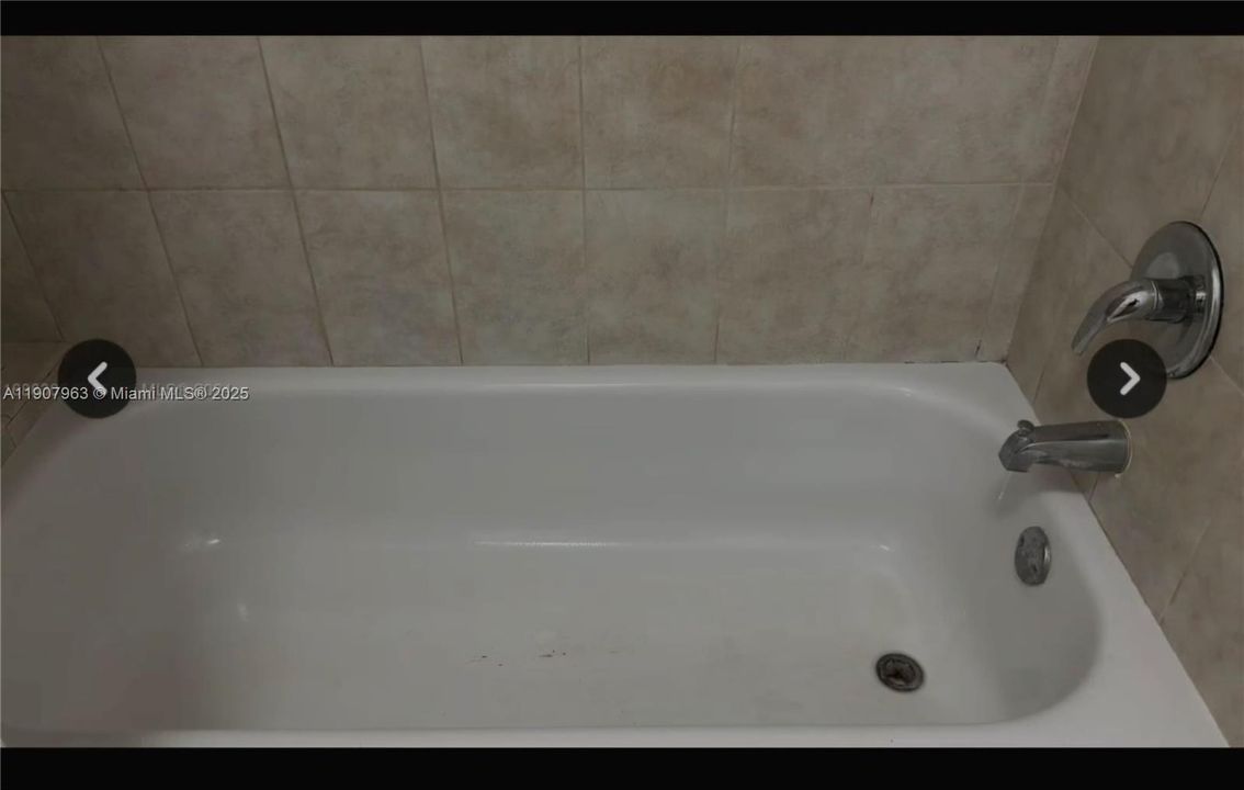 En Venta: $190,000 (2 camas, 2 baños, 1070 Pies cuadrados)