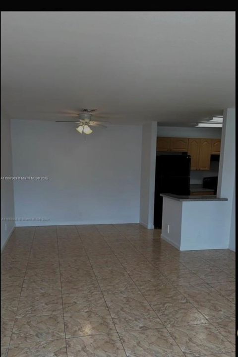 En Venta: $190,000 (2 camas, 2 baños, 1070 Pies cuadrados)