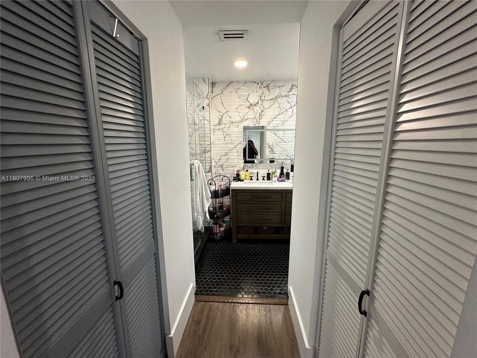 For Rent: $3,900 (3 beds, 3 baths, 1756 Square Feet)