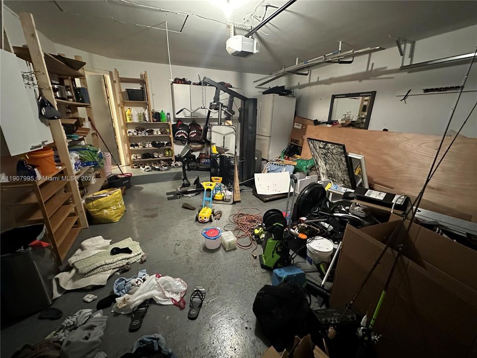 For Rent: $3,900 (3 beds, 3 baths, 1756 Square Feet)