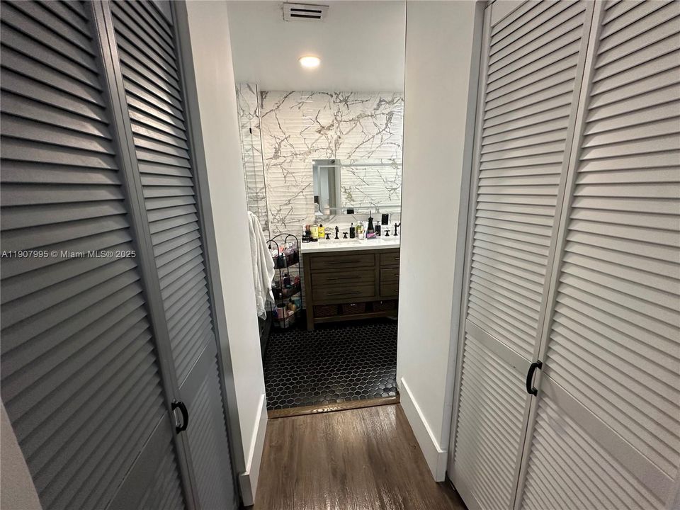 For Rent: $3,900 (3 beds, 3 baths, 1756 Square Feet)