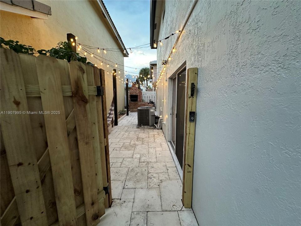 For Rent: $3,900 (3 beds, 3 baths, 1756 Square Feet)