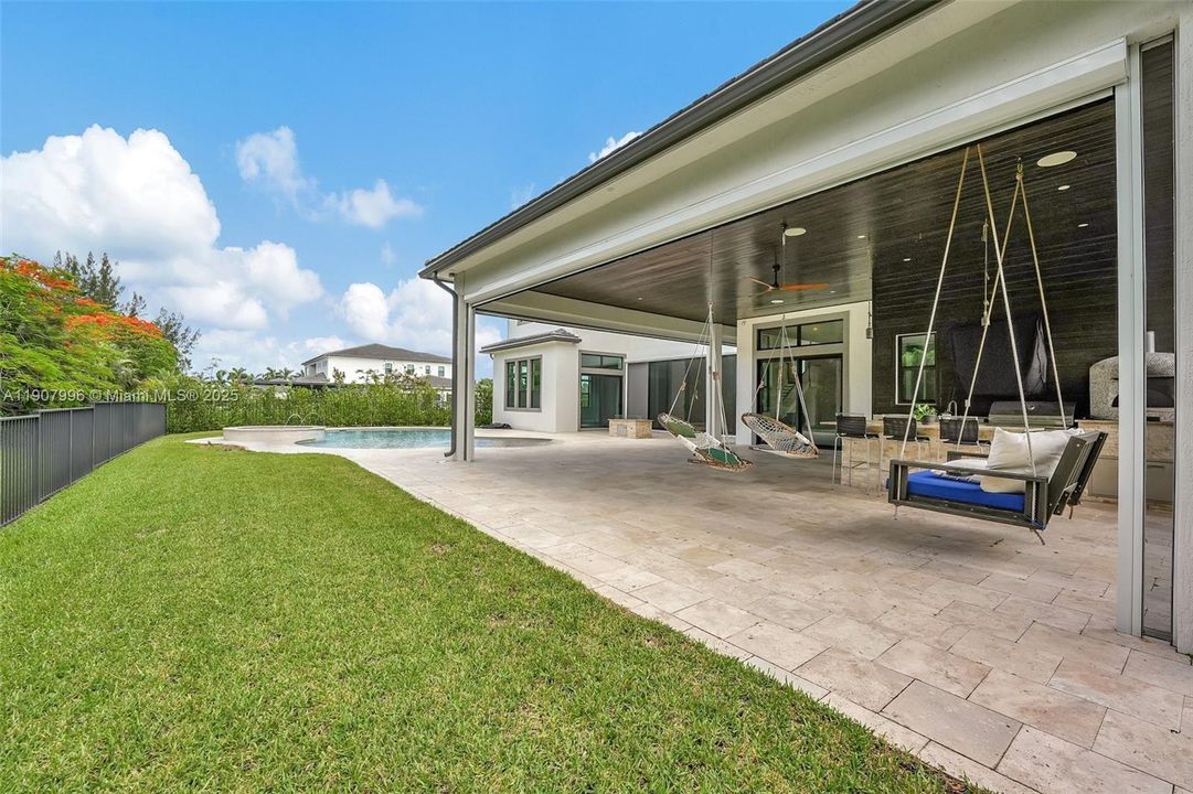 For Sale: $4,250,000 (7 beds, 8 baths, 7895 Square Feet)