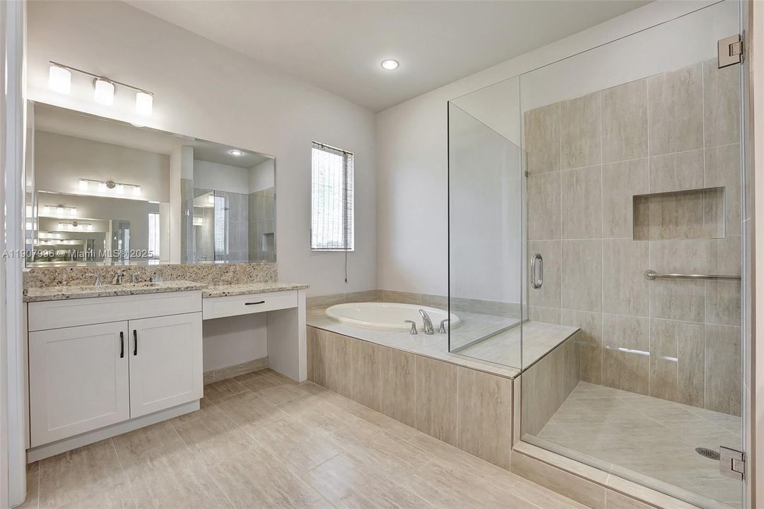 For Sale: $4,250,000 (7 beds, 8 baths, 7895 Square Feet)