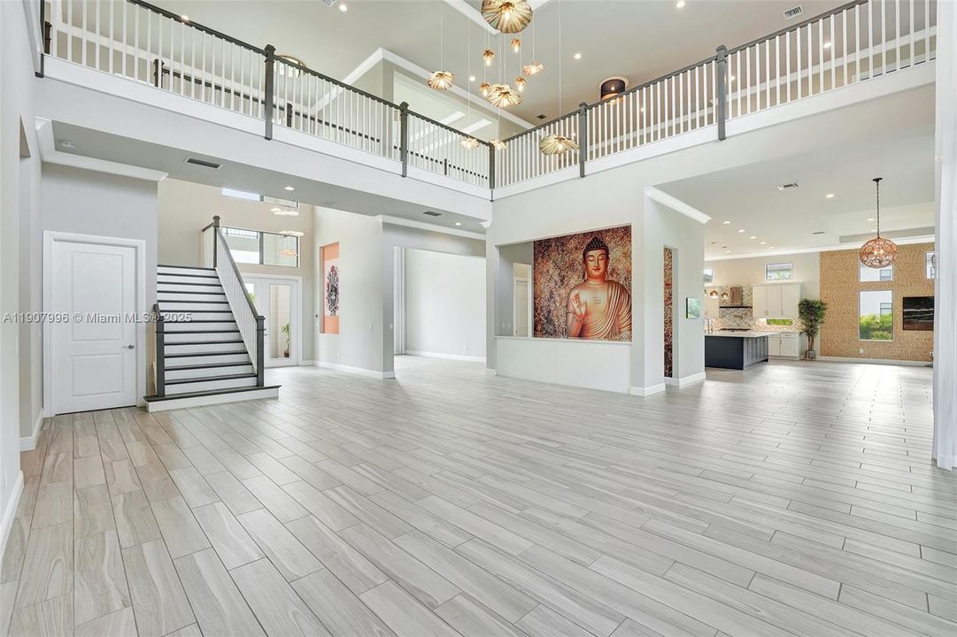 For Sale: $4,250,000 (7 beds, 8 baths, 7895 Square Feet)