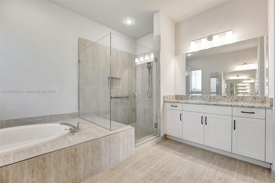 For Sale: $4,250,000 (7 beds, 8 baths, 7895 Square Feet)