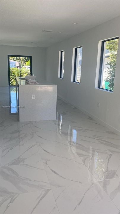 На продажу: $719,000 (0 спален, 0 ванн, 2100 Квадратных фут)