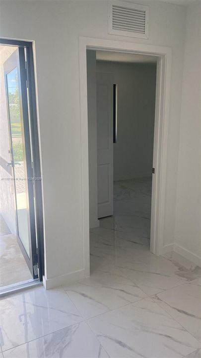 На продажу: $719,000 (0 спален, 0 ванн, 2100 Квадратных фут)