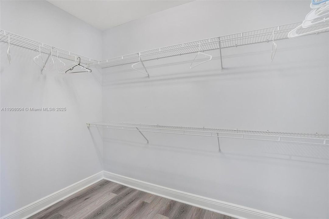 На продажу: $1,475,000 (5 спален, 3 ванн, 3348 Квадратных фут)