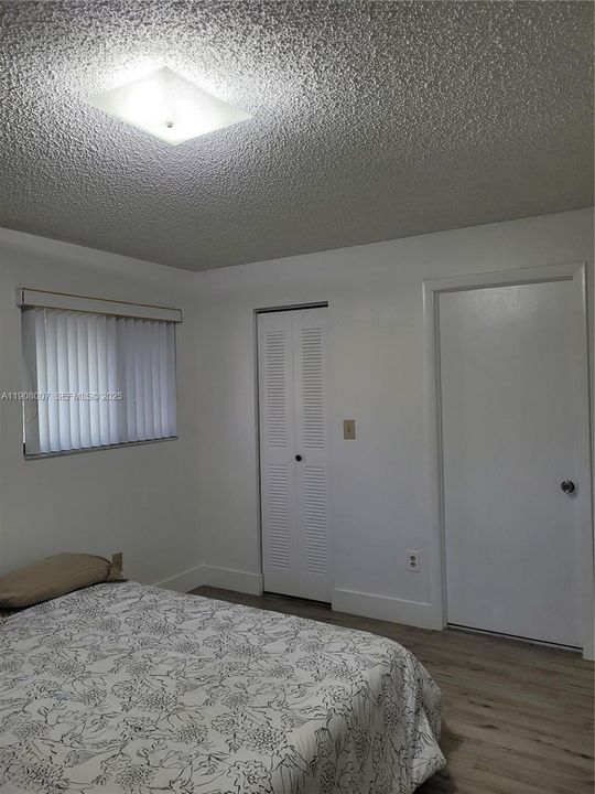 For Sale: $178,000 (2 beds, 2 baths, 830 Square Feet)