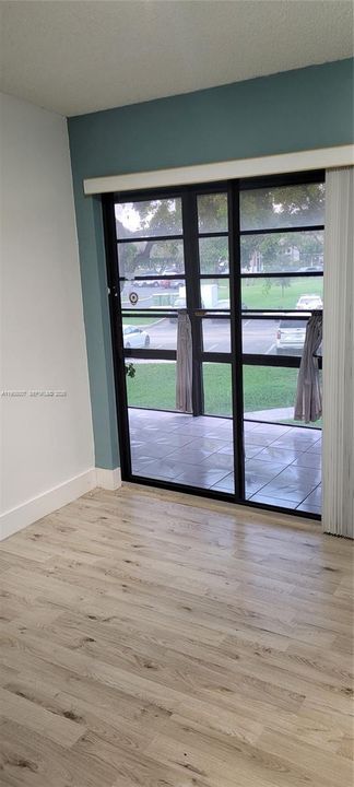 For Sale: $178,000 (2 beds, 2 baths, 830 Square Feet)