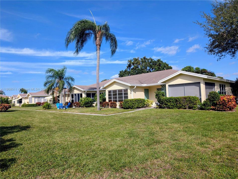 For Rent: $1,650 (1 beds, 1 baths, 1068 Square Feet)