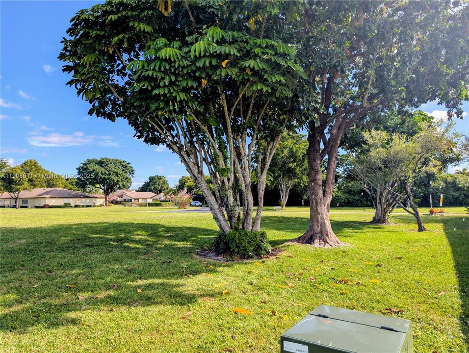 For Rent: $1,650 (1 beds, 1 baths, 1068 Square Feet)