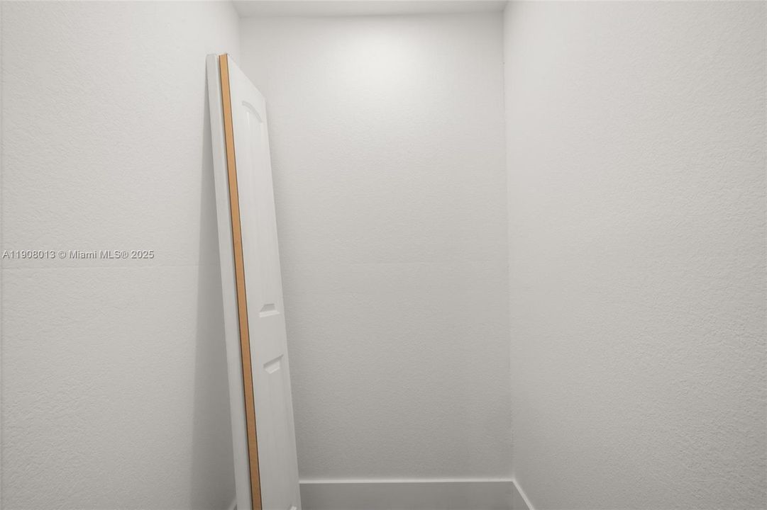 待售: $179,900 (3 贝兹, 2 浴室, 0 平方英尺)