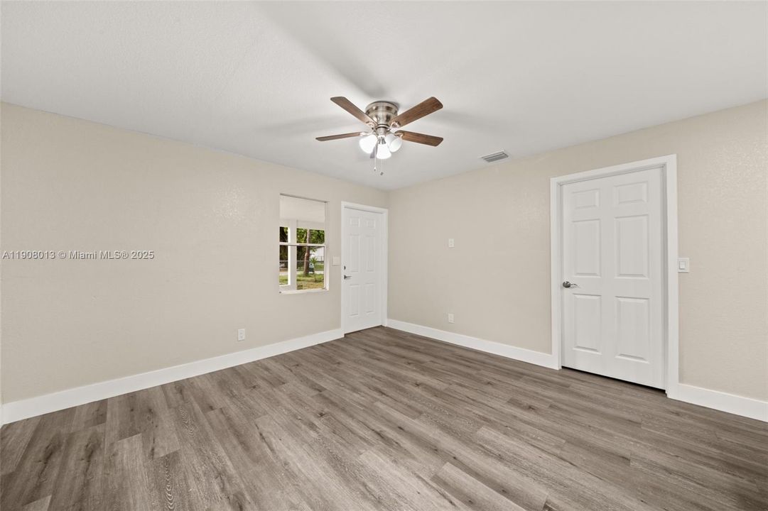 待售: $179,900 (3 贝兹, 2 浴室, 0 平方英尺)