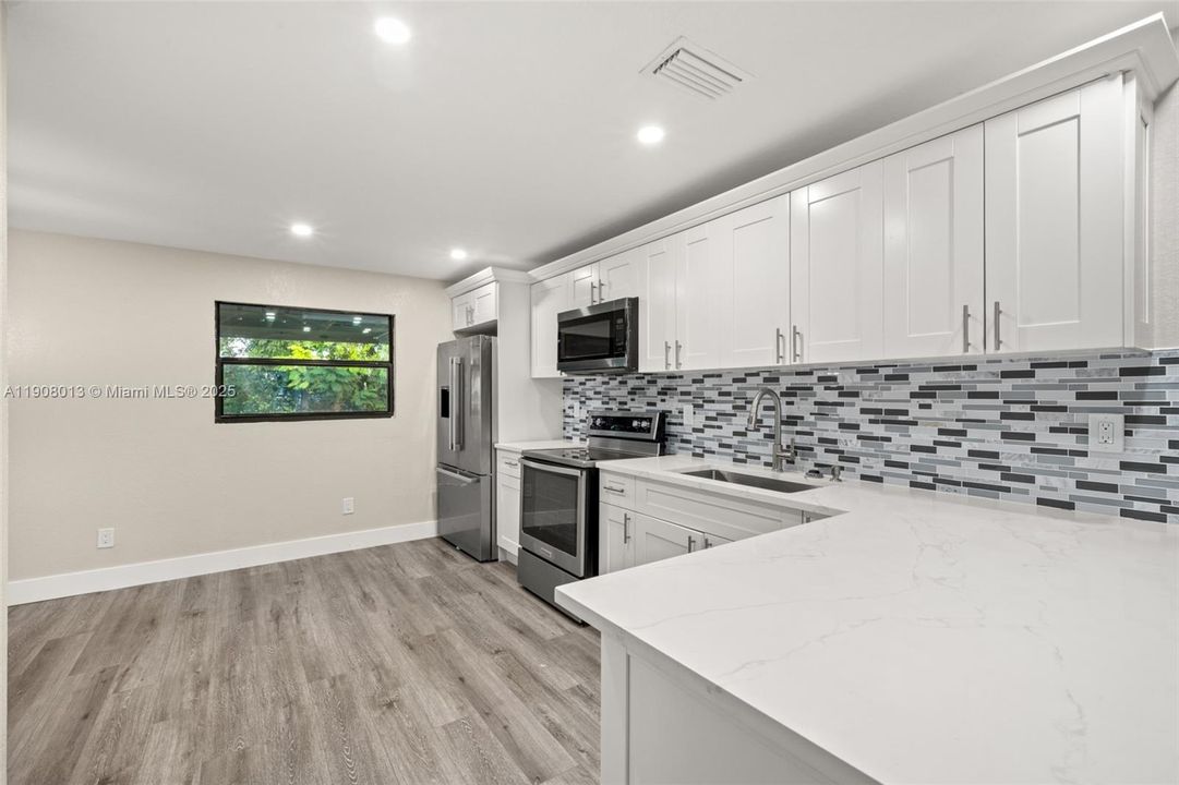 待售: $179,900 (3 贝兹, 2 浴室, 0 平方英尺)