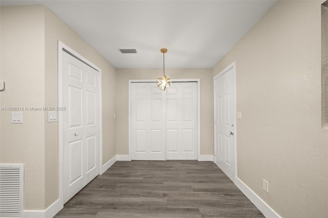 待售: $179,900 (3 贝兹, 2 浴室, 0 平方英尺)