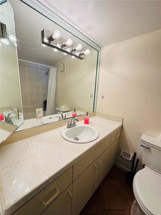 В аренду: $1,995 (1 спален, 1 ванн, 470 Квадратных фут)