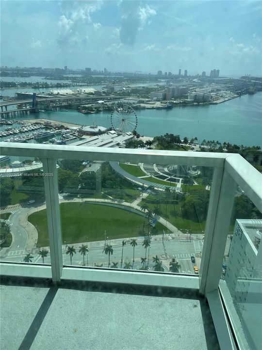 出租: $2,600 (1 贝兹, 1 浴室, 632 平方英尺)