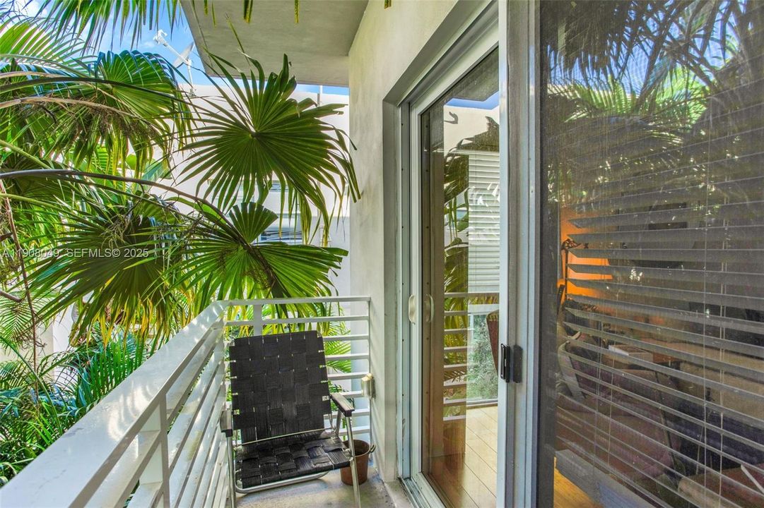 En Venta: $1,099,000 (2 camas, 2 baños, 1120 Pies cuadrados)